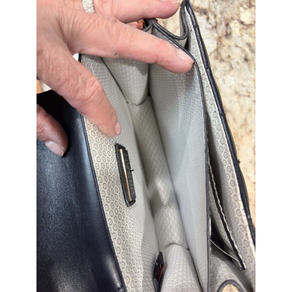 Urban Outfitters Compact Black Mini Handbag – Structured Evening Bag with Handle - Picture 10 of 10